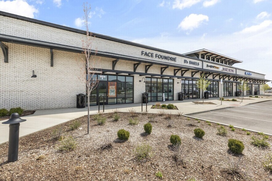 More Photos Of 15966 Spring Mill Rd, Westfield Unknown For Lease