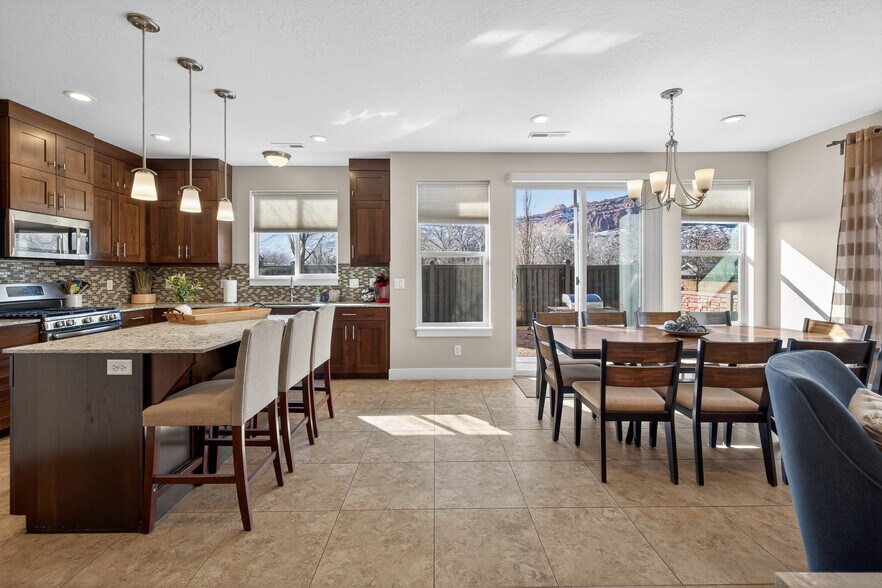 More Photos Of 673 W 470 N, Moab Specialty For Sale