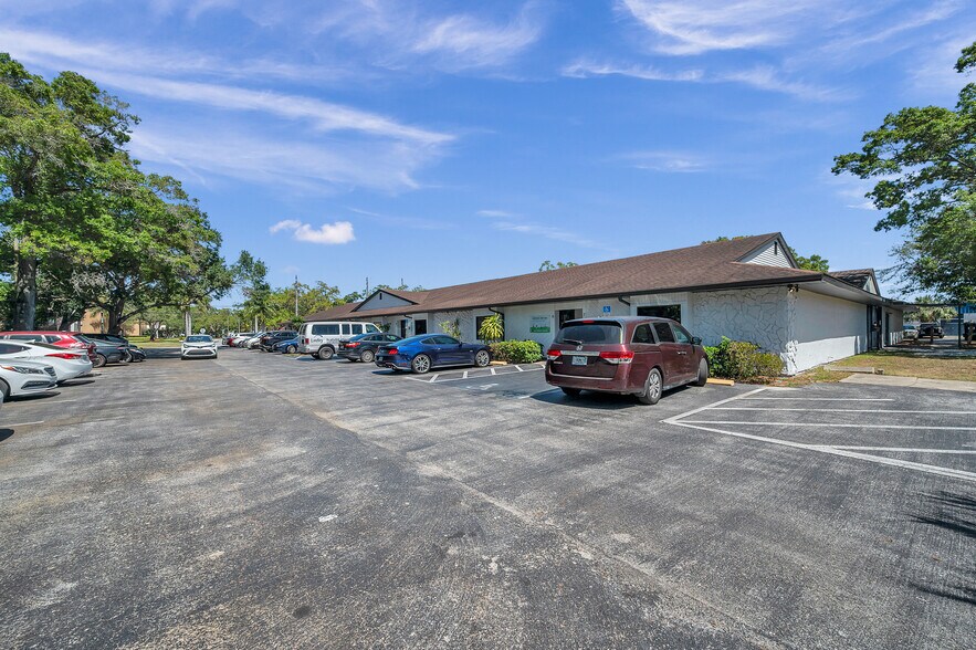 More Photos Of 5100 78th Ave N, Pinellas Park Medical For Lease