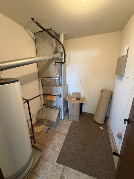 More Photos Of 3606 E Wellesley Ave, Spokane Service For Lease