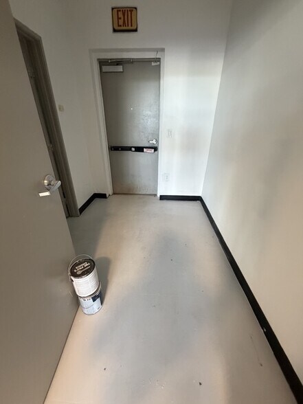 More Photos Of 777 California 49, Jackson General Retail For Lease