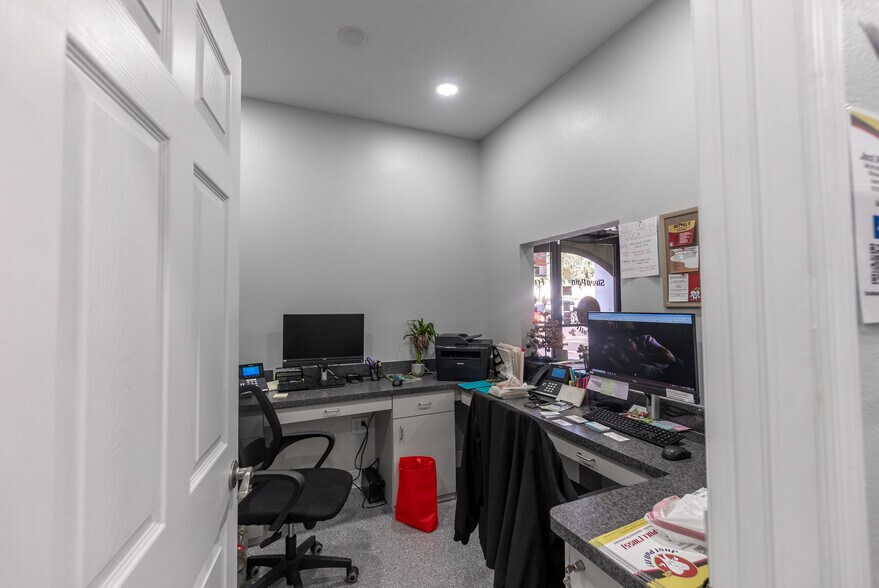 More Photos Of 37810 Medical Arts Ct, Zephyrhills Medical For Sale