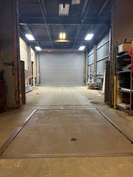 More Photos Of 4300 N Knox Ave, Chicago Warehouse For Sale