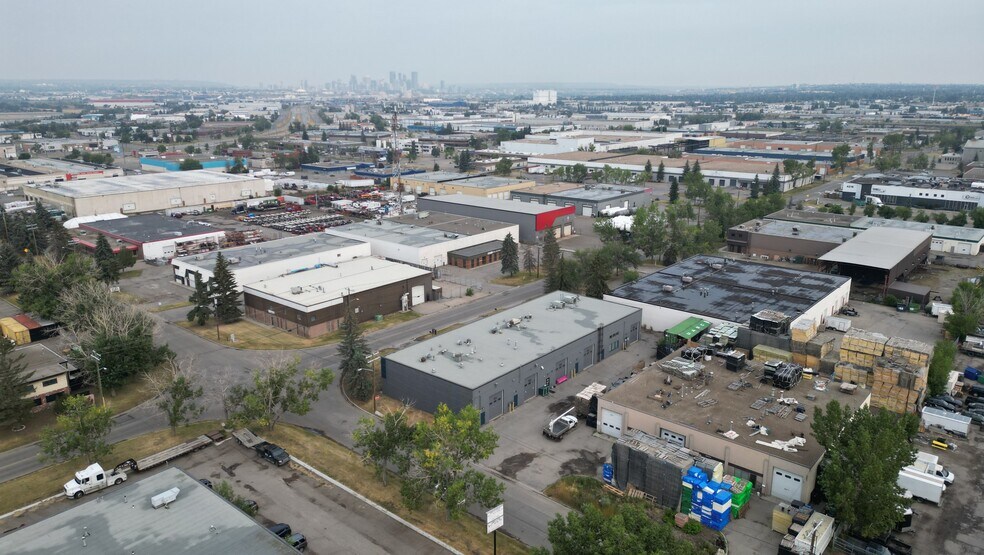 More Photos Of 4116 64 Av SE, Calgary Industrial For Sale