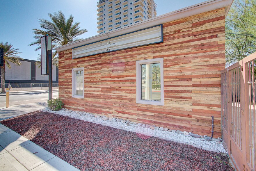 More Photos Of 800 S Casino Center Blvd, Las Vegas Loft Creative Space For Sale