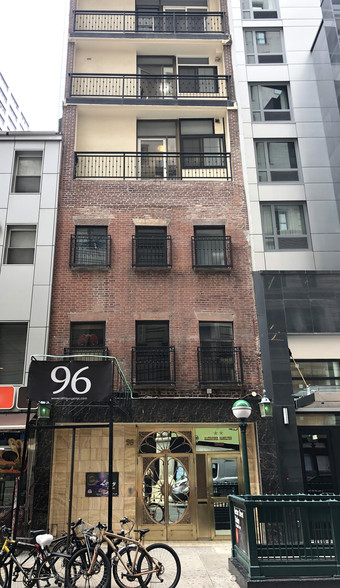 Primary Photo Of 96 Greenwich St, New York Office For Sale