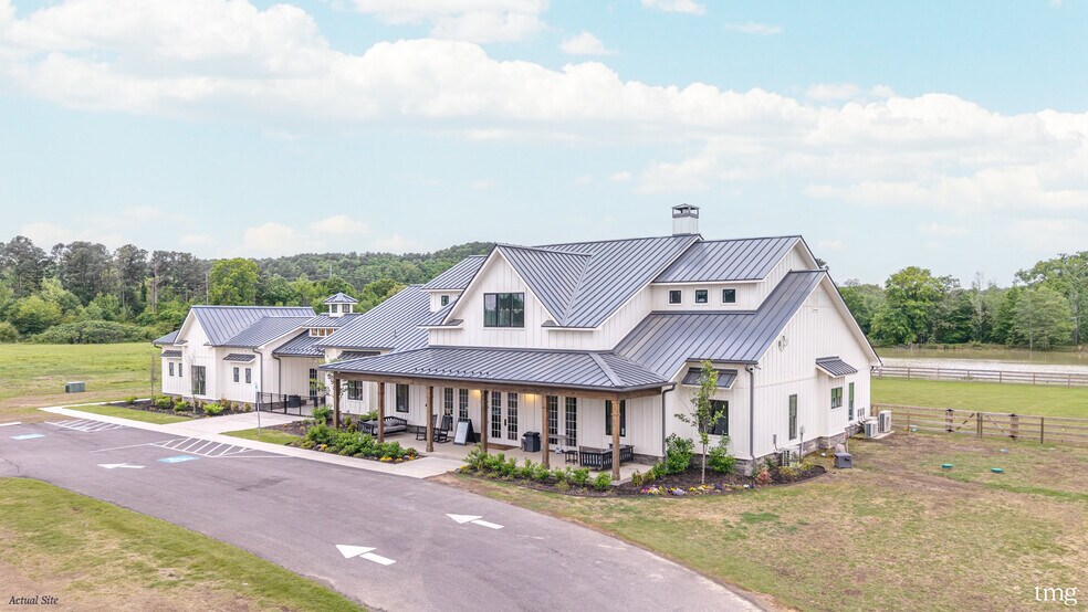 More Photos Of 250 Sturgis Rd, Conway General Retail For Sale