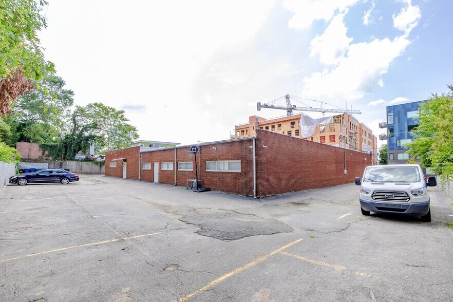 More Photos Of 514 N Mangum St, Durham Specialty For Sale