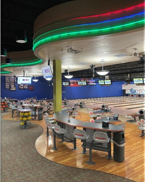 More Photos Of 101 Franks Rd, Marengo Bowling Alley For Sale