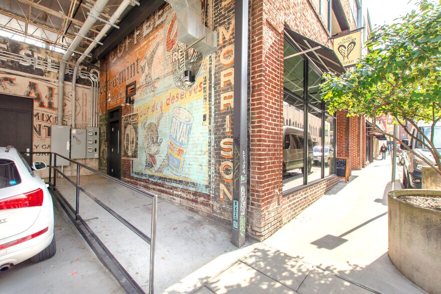 More Photos Of 19 Rankin Ave, Asheville Loft Creative Space For Lease