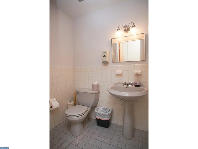 More Photos Of 1 N Ormond Ave, Havertown Office For Lease