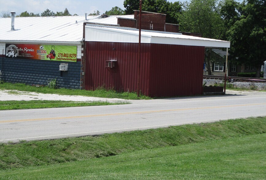 More Photos Of 305 Hardinsburg Road, Cecilia Warehouse For Sale