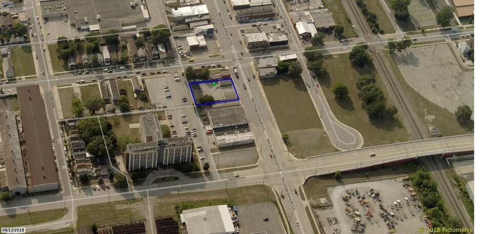 More Photos Of 523 W Chicago Ave, East Chicago Medical For Lease