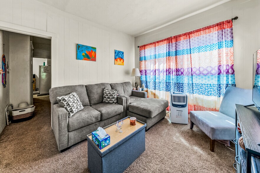 More Photos Of 807 NW 5th St, Grants Pass Apartments For Sale