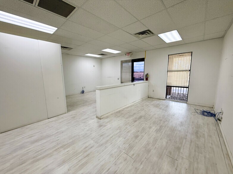 More Photos Of 2652 Abels Ln, Las Vegas Warehouse For Lease