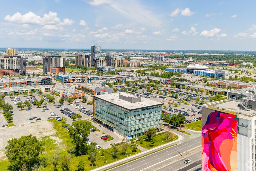 More Photos Of 3055 Saint-Martin Boulevard West, Laval Office For Lease