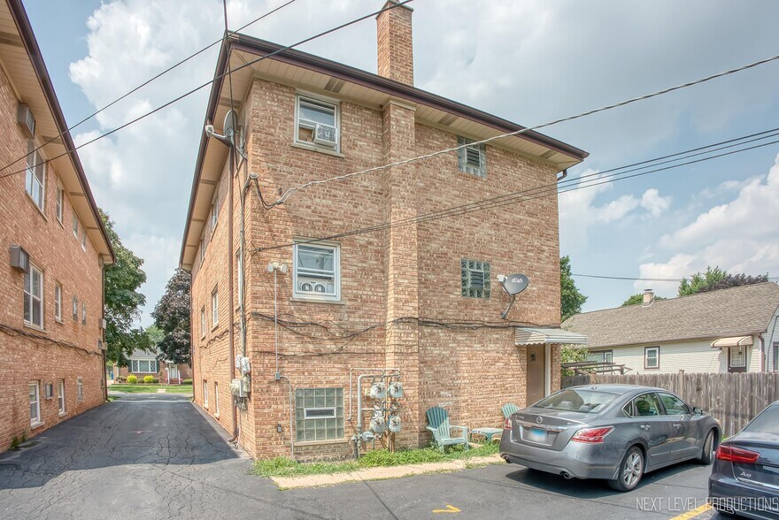 More Photos Of 1619 N 35th Ave, Melrose Park Apartments For Sale