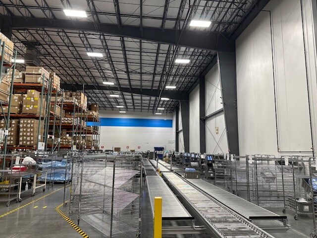 More Photos Of 3000 E Sawyer Rd, Springfield Manufacturing For Lease