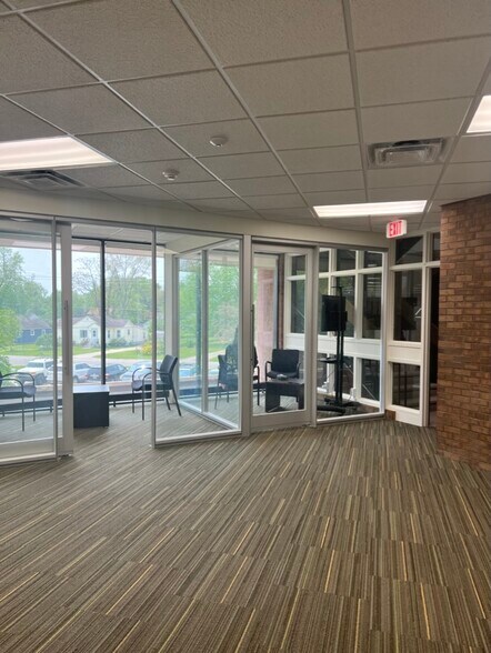 More Photos Of , Holland Office For Sale