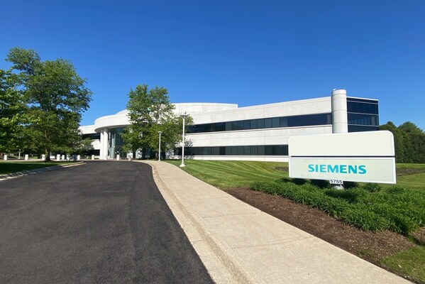 More Photos Of 5755 New King Ct, Troy Office For Sale