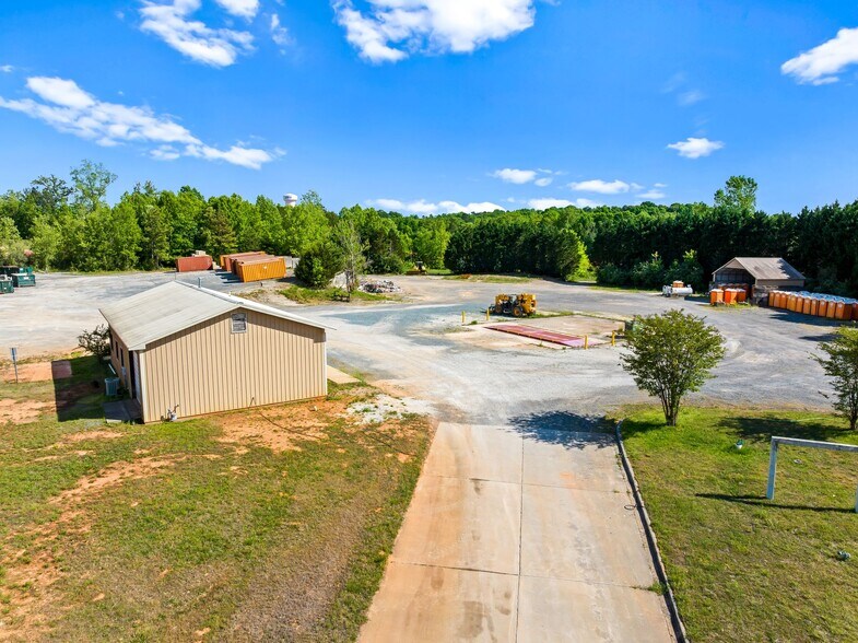 More Photos Of 9165 Northfield Dr, Fort Mill Industrial For Sale