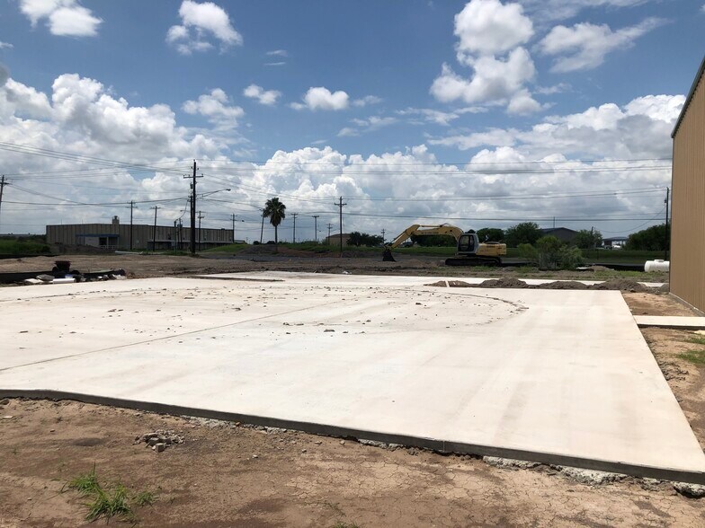 More Photos Of 5151 Logan's Run, Harlingen Unknown For Lease