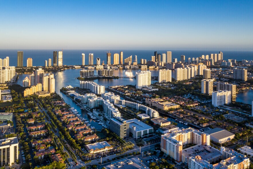 More Photos Of 18851 NE 29th Ave, Aventura Coworking Space