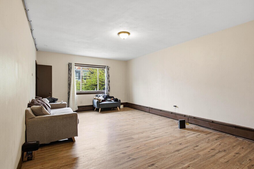 More Photos Of 73 Welles St S, Wilkes-Barre Apartments For Sale