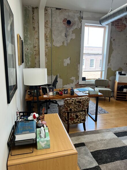 More Photos Of 125 E Parrish St, Durham Loft Creative Space For Sale