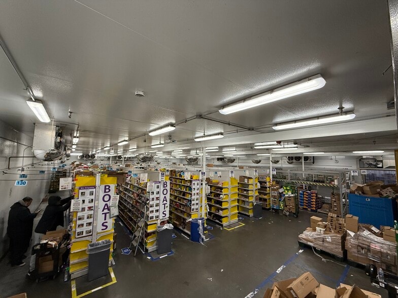 More Photos Of 940-1060 Monroe St, Hoboken Distribution For Lease