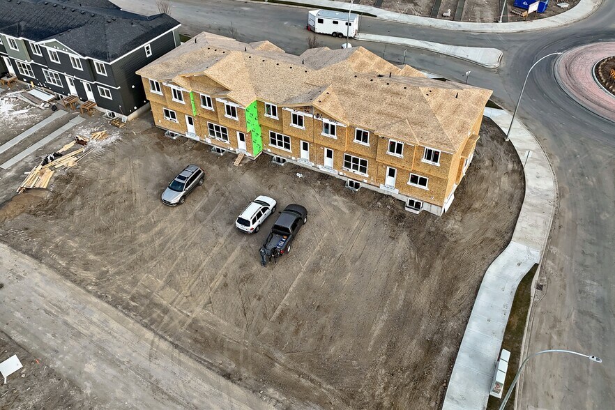 More Photos Of 22 Grayhawk Blvd, Sylvan Lake Apartments For Sale