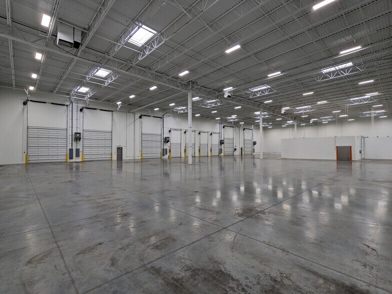More Photos Of 3715 S Tracy Hall Pky, Provo Warehouse For Lease