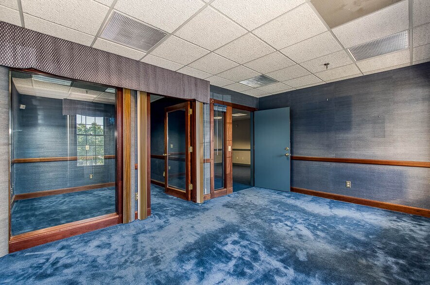 More Photos Of 645 County St, Taunton Office For Sale