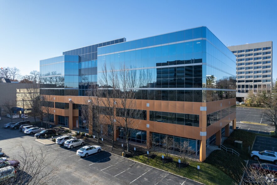 More Photos Of 40 Monument Rd, Bala Cynwyd Office For Lease