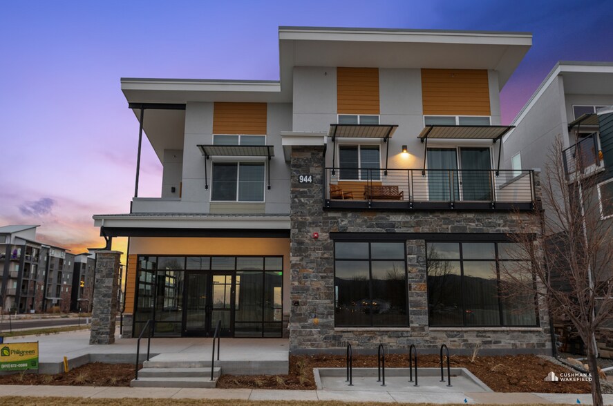 More Photos Of 944 Jerome St, Fort Collins Restaurant For Lease