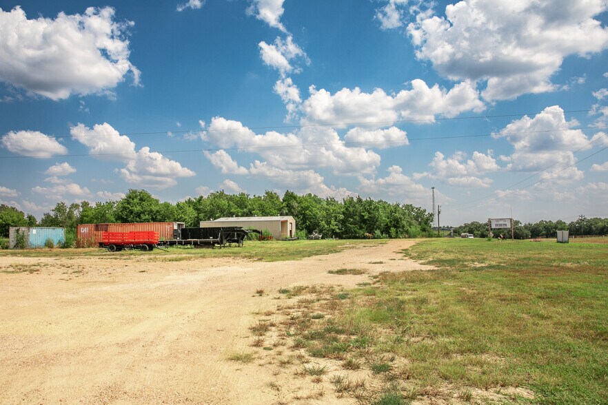 More Photos Of 30 Red Tip Ln, Brenham Land For Sale