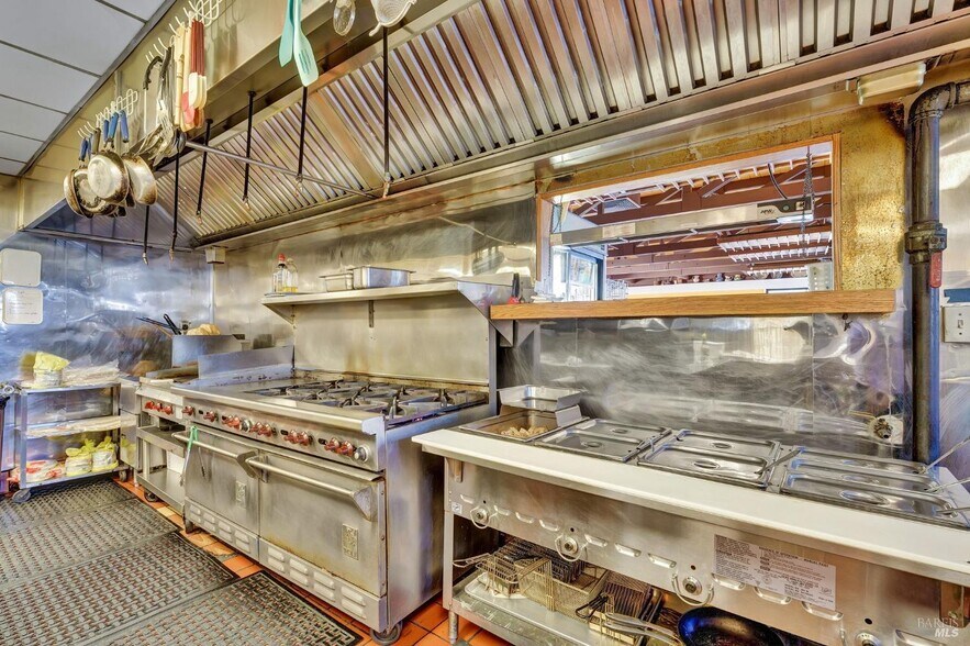 More Photos Of 760 S Main St, Fort Bragg Restaurant For Sale