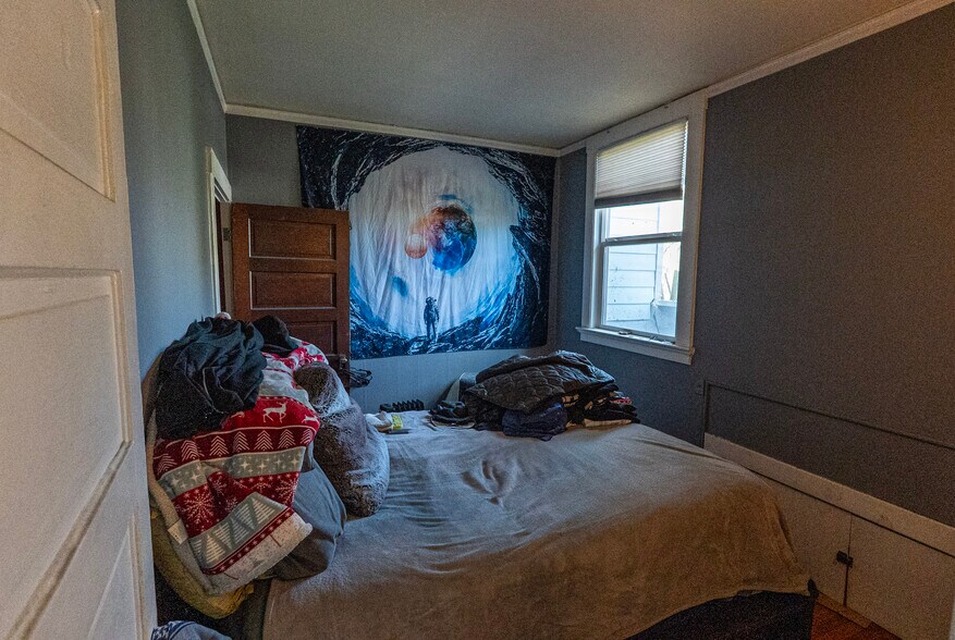 More Photos Of , Tacoma Multifamily For Sale