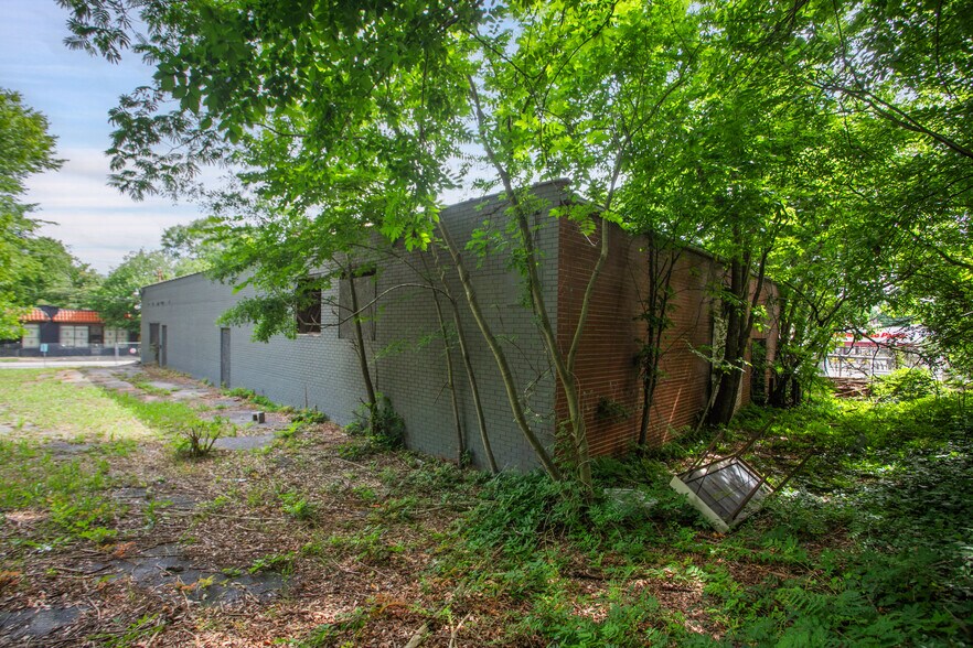 More Photos Of 638-642 Dill Ave, Atlanta Freestanding For Sale
