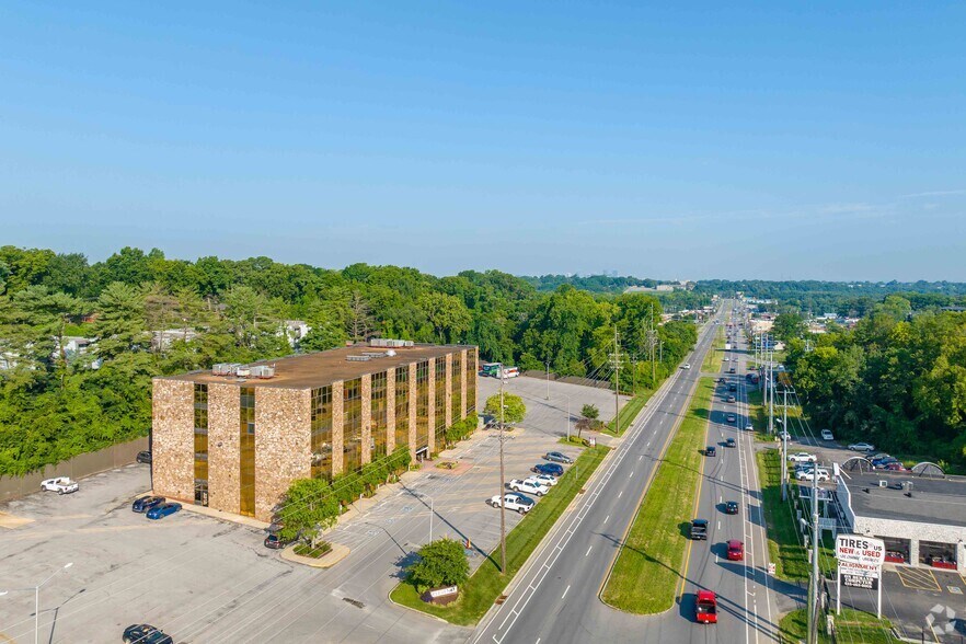 More Photos Of 1161 Murfreesboro Pike, Nashville Office For Lease