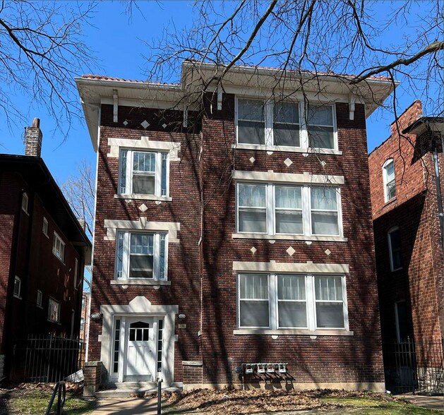 More Photos Of , Saint Louis Multifamily For Sale