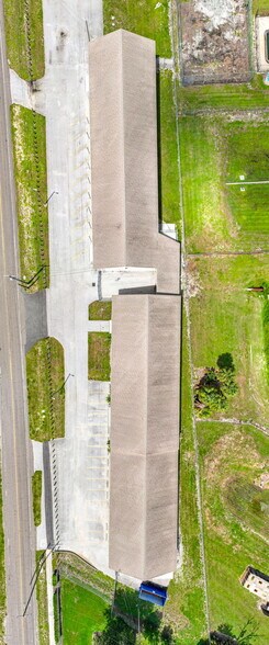 More Photos Of 9610 Harney Rd, Thonotosassa Warehouse For Sale