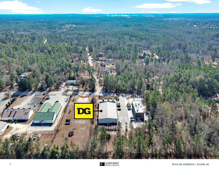 More Photos Of 2552 Main St, Elgin Freestanding For Sale