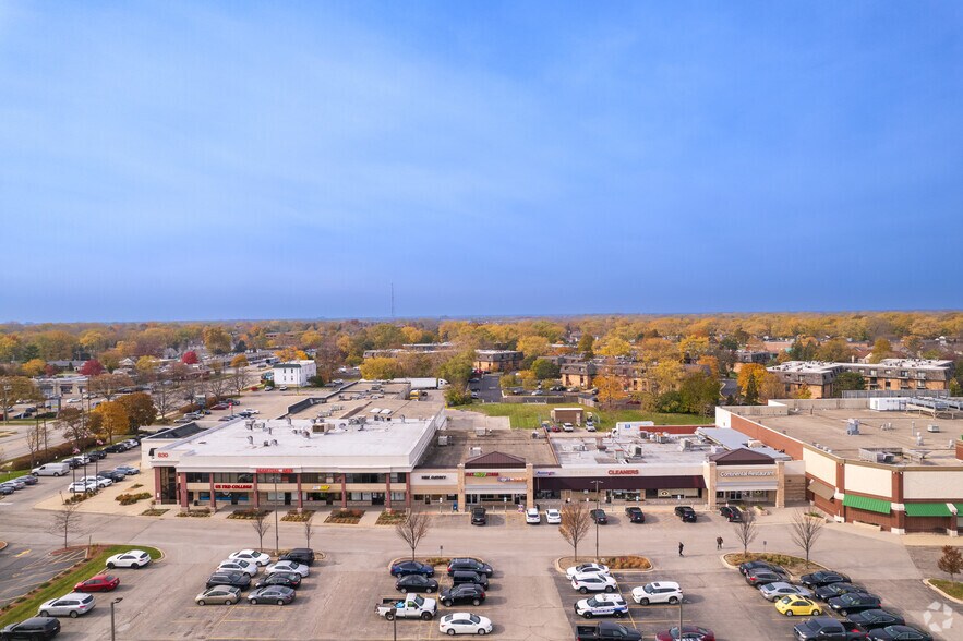 More Photos Of 830 Buffalo Grove Rd, Buffalo Grove Unknown For Lease