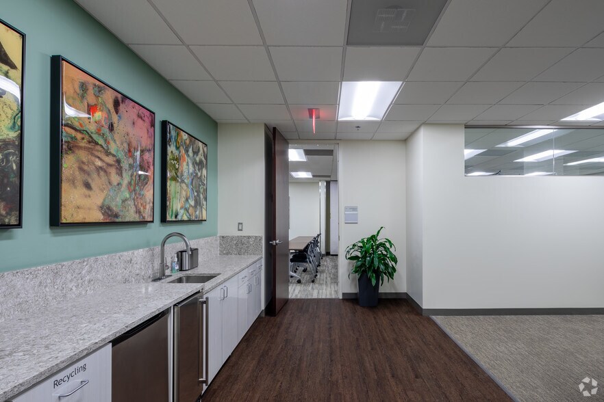 More Photos Of 3500 Piedmont Rd NE, Atlanta Office For Lease