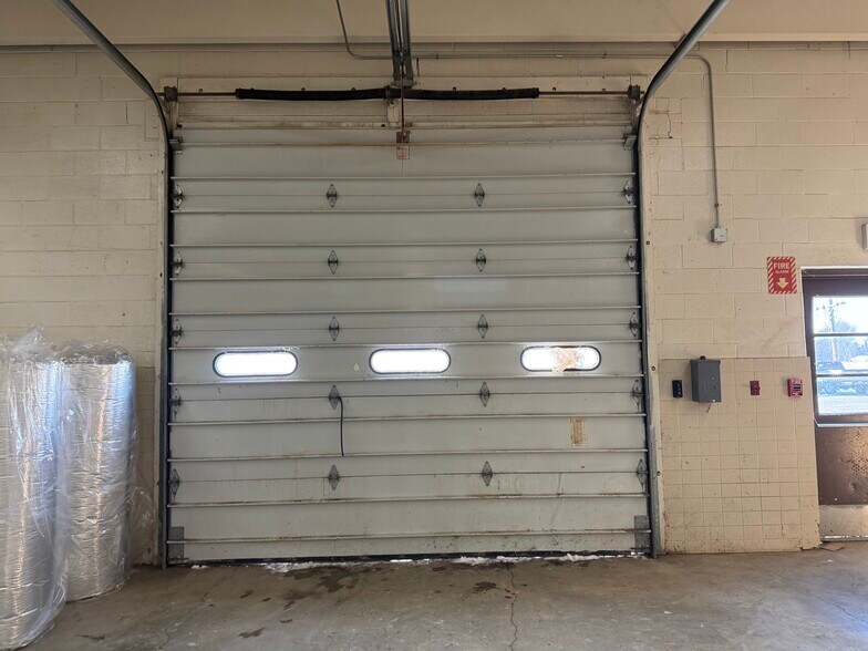 More Photos Of 2960 W Enon Rd, Xenia Flex For Lease