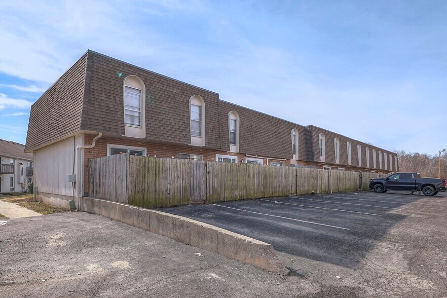 More Photos Of 6820 Chapel Dr, Belton Apartments For Sale