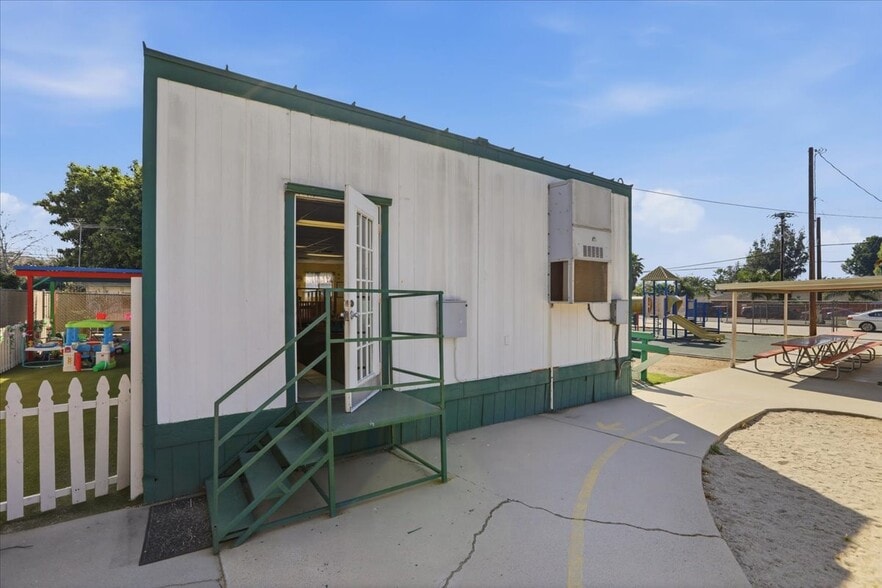 More Photos Of 4266 Walnut Ave, Chino Specialty For Sale