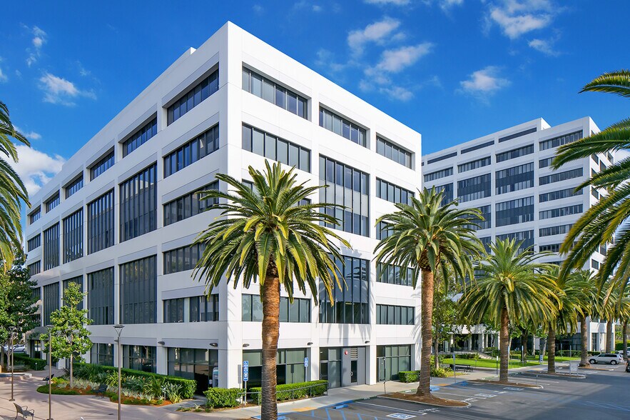 More Photos Of 500 S Main St, Orange Office For Lease