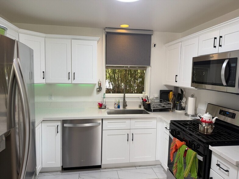 More Photos Of 1513 17th St, Santa Monica Land For Sale